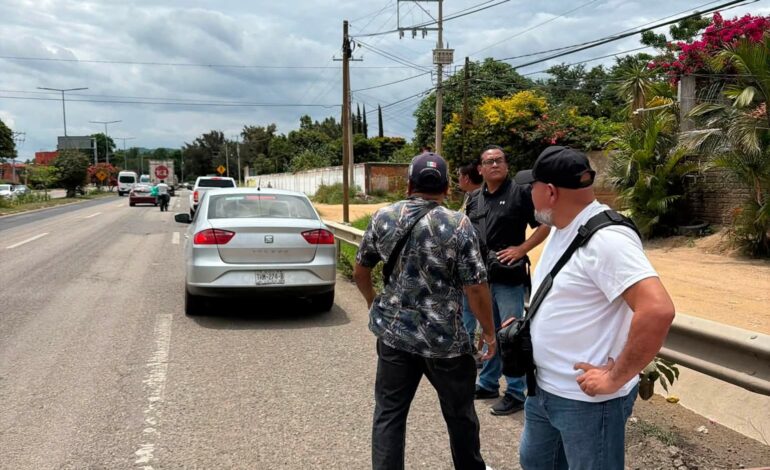Fiscalía de Oaxaca dice que “investiga” presunto robo de vehículos operada por agentes